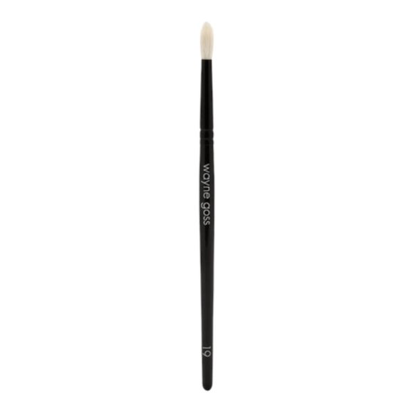 Wayne Goss Other - Wayne Goss Eyeshadow Brush 19